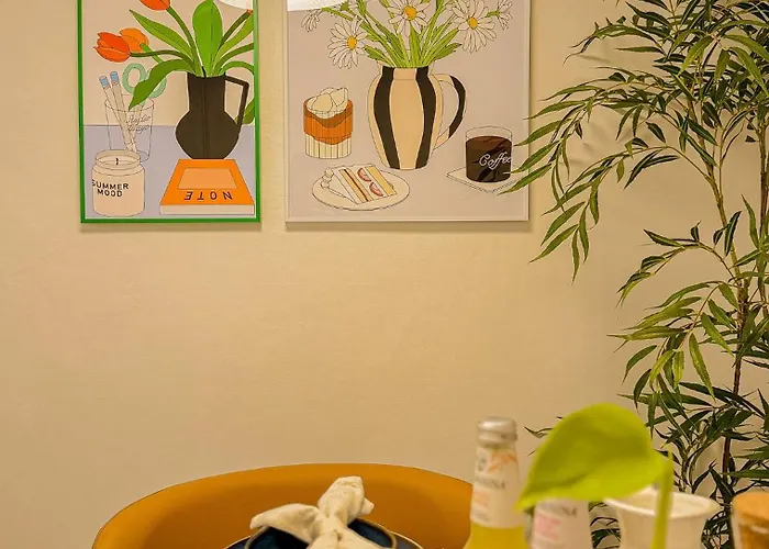Appartement Gangnam,5-minute Walk From Seonjeongneung Station,located In Nonhyeon,4 People,apgujeong, Itaewon *